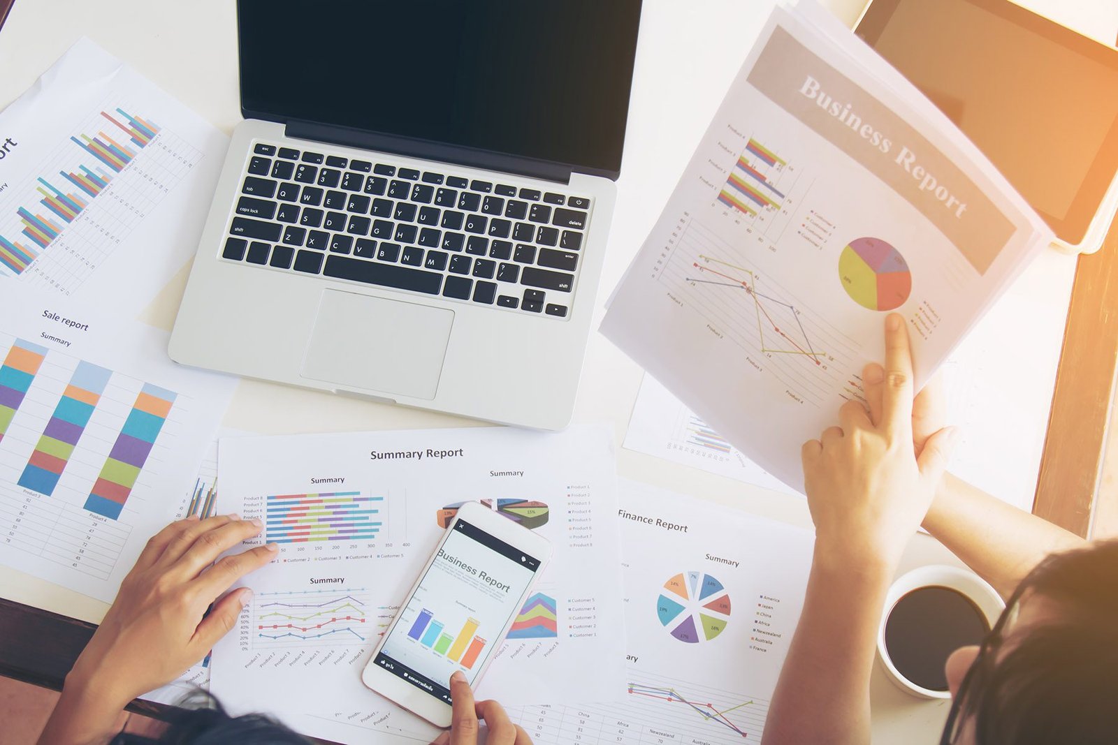 Business work concept Alt: Posiciono tu pagina lo mas alto en Google con seo